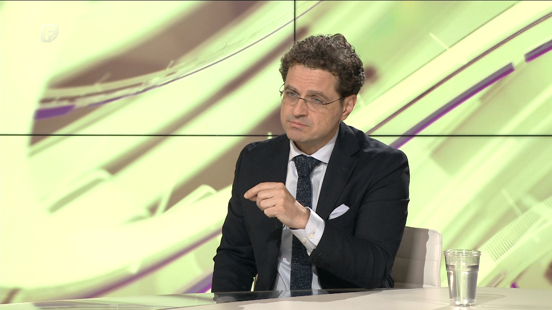 Ademović: Secesija prijeti državi, a ekonomske sankcije su jedino rješenje